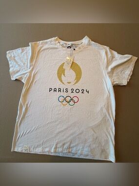Paris 2024 Olympics T-Shirt white with gold logo NWT Size: XXL